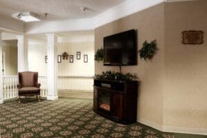 Common Area at Charter Senior Living of Cookeville